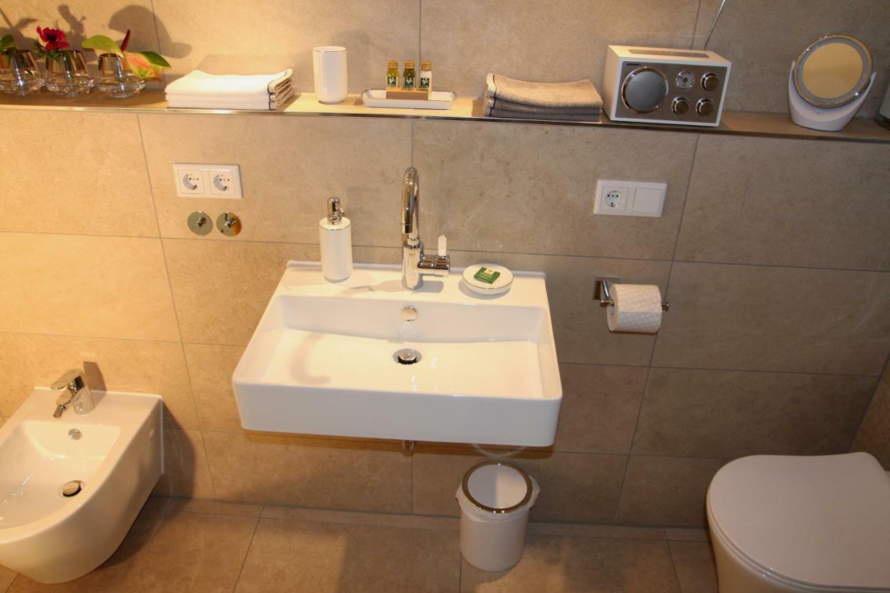 Ferienwohnung City-Apartment Swifts Krefeld Bagian luar foto